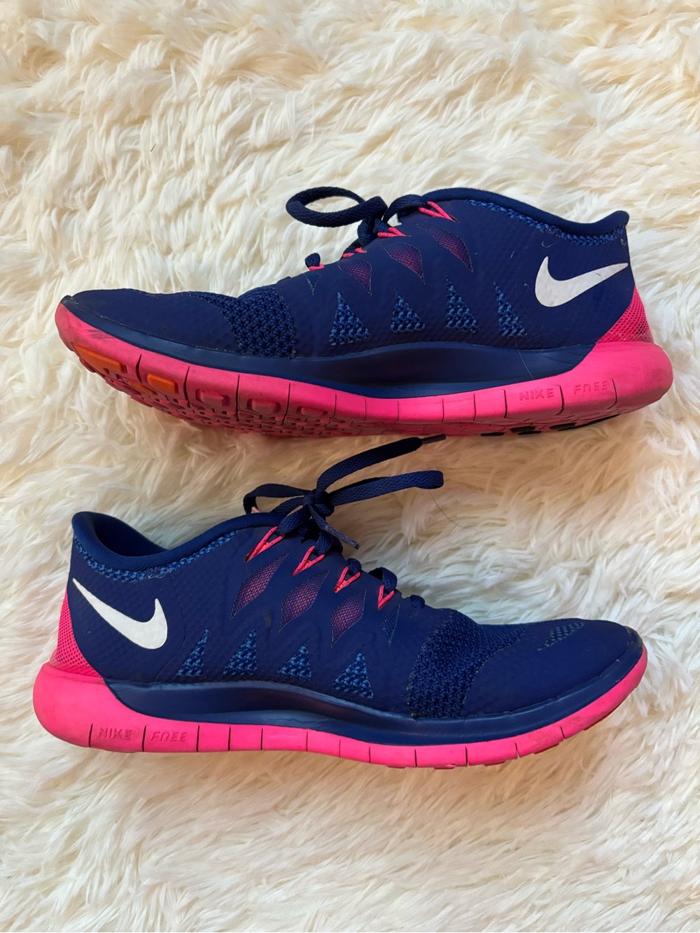 Nike Free 5.0 Womens Running Shoes Navy Pink Knit Sneakers Size 8.5